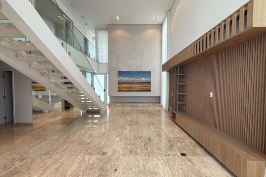 Casa para alugar com 3 quartos, 310m² em Cidade Santos Dumont, Jundiaí