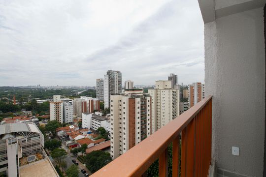 Varanda de kitnet/studio à venda com 1 quarto, 24m² em Pinheiros, São Paulo