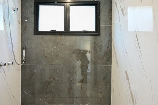 Banheiro de casa à venda com 3 quartos, 200m² em Paraíso do Morumbi, São Paulo