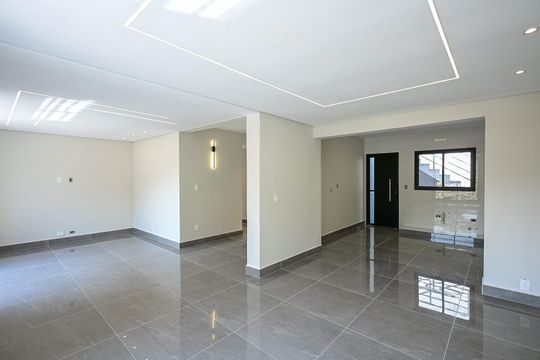 Casa à venda com 3 quartos, 200m² em Paraíso do Morumbi, São Paulo