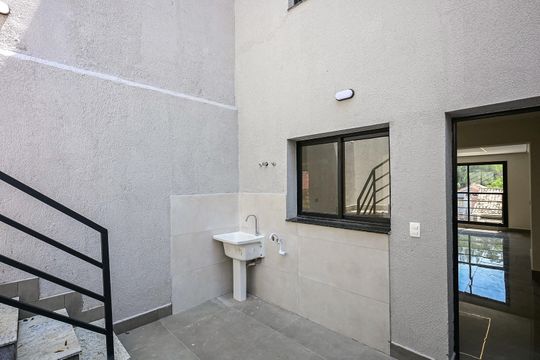 Área de Serviço de casa à venda com 3 quartos, 200m² em Paraíso do Morumbi, São Paulo