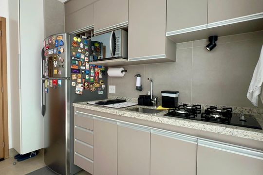 Cozinha de kitnet/studio à venda com 1 quarto, 41m² em Sumaré, São Paulo