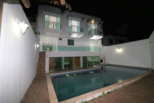 Área externa de casa à venda com 5 quartos, 1199m² em Jardim Guanabara, Rio de Janeiro
