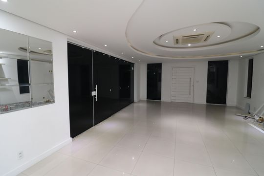 Sala de casa à venda com 5 quartos, 1199m² em Jardim Guanabara, Rio de Janeiro