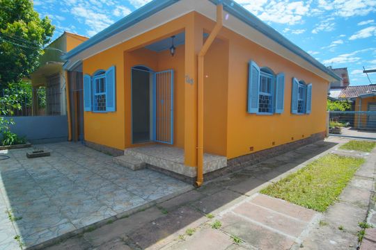Fachada Interna de casa para alugar com 2 quartos, 88m² em Sarandi, Porto Alegre