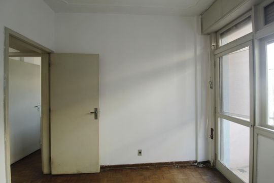 Quarto 1 de apartamento à venda com 2 quartos, 106m² em Bairro Independência, Porto Alegre
