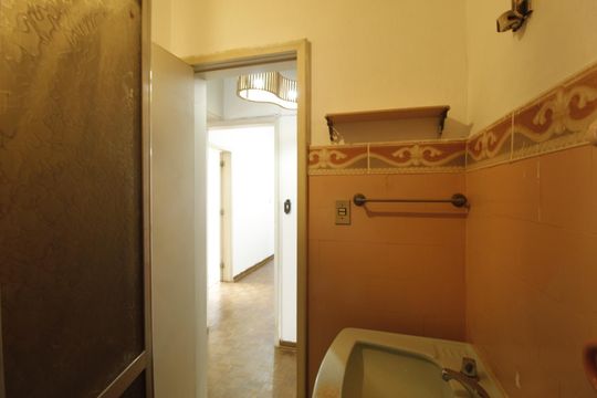 Banheiro de apartamento à venda com 2 quartos, 106m² em Bairro Independência, Porto Alegre