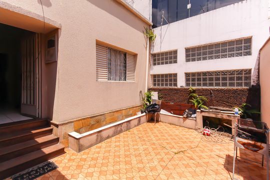 Garagem de casa à venda com 4 quartos, 230m² em Parque da Mooca, São Paulo
