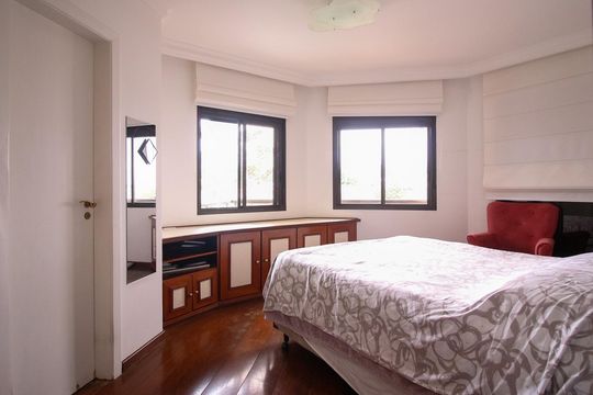 Apartamento à venda com 4 quartos, 185m² em Jardim Avelino, São Paulo