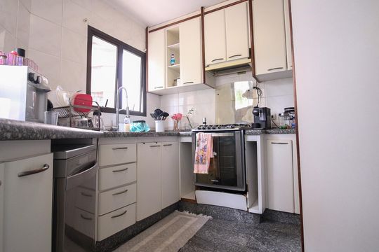 Apartamento à venda com 4 quartos, 185m² em Jardim Avelino, São Paulo
