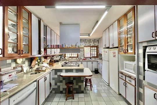 Casa para alugar com 5 quartos, 923m² em Vila Santo Antônio, Cotia