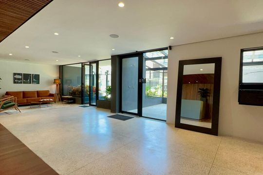 Hall de entrada de apartamento à venda com 2 quartos, 95m² em Jardim Paulista, São Paulo