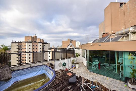 Cobertura de apartamento à venda com 1 quarto, 145m² em Jardim Henriqueta, Taboão da Serra