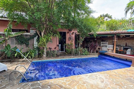 Casa à venda com 3 quartos, 560m² em Vila Madalena, São Paulo