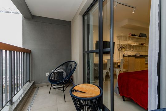 Varanda de kitnet/studio à venda com 1 quarto, 25m² em Brooklin, São Paulo