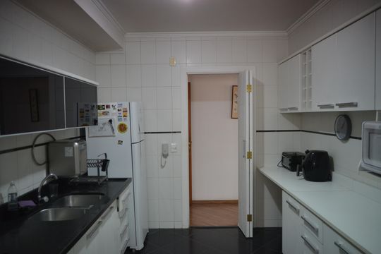 Cozinha de apartamento à venda com 3 quartos, 86m² em Vila Valparaíso, Santo André