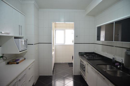 Cozinha de apartamento à venda com 3 quartos, 86m² em Vila Valparaíso, Santo André