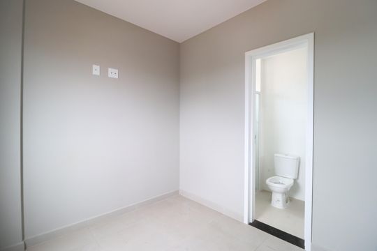 Quarto 1 - Suíte de apartamento para alugar com 2 quartos, 59m² em Brasil, Uberlândia