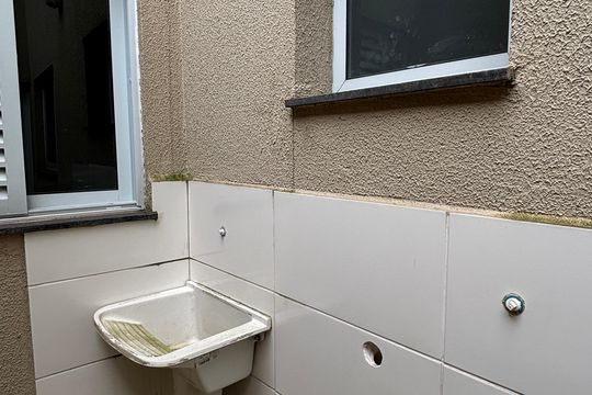 Área de Serviço de apartamento para alugar com 2 quartos, 52m² em Jardim Guarará, Santo André