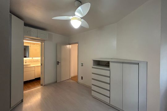 Quarto 1 de apartamento à venda com 1 quarto, 60m² em Centro, São Leopoldo