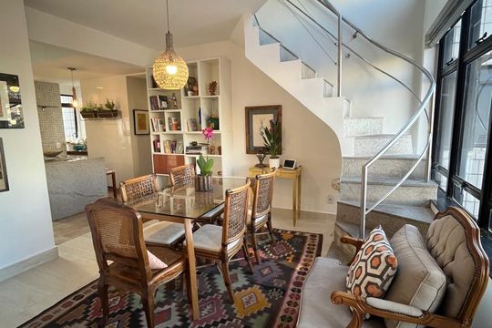 Apartamento à venda com 3 quartos, 230m² em Sion, Belo Horizonte