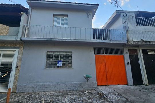 Fachada  de casa à venda com 4 quartos, 185m² em Jardim Sao Francisco (zona Leste), São Paulo