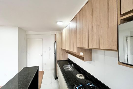 Sala/Cozinha de apartamento à venda com 2 quartos, 37m² em Parada Inglesa, São Paulo
