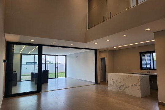 Casa de Condomínio à venda com 4 quartos, 270m² em Gramadão, Jundiaí