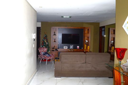 Detalhe Sala de casa à venda com 5 quartos, 200m² em Dom Silvério, Belo Horizonte