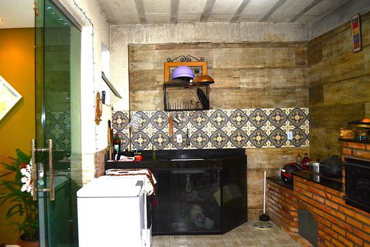 Área externa de casa à venda com 5 quartos, 200m² em Dom Silvério, Belo Horizonte