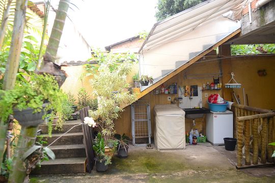 Área de Serviço de casa à venda com 5 quartos, 200m² em Dom Silvério, Belo Horizonte