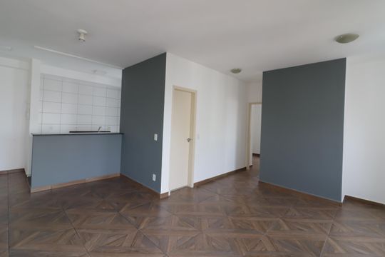 Sala de apartamento para alugar com 2 quartos, 65m² em Umuarama, Osasco