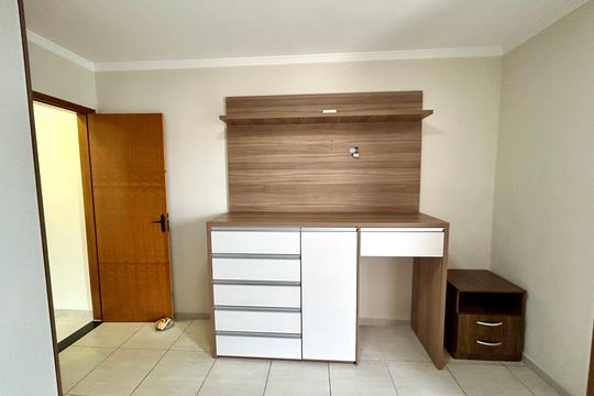 Suíte 1 de casa para alugar com 3 quartos, 153m² em Jardim Paraventi, Guarulhos