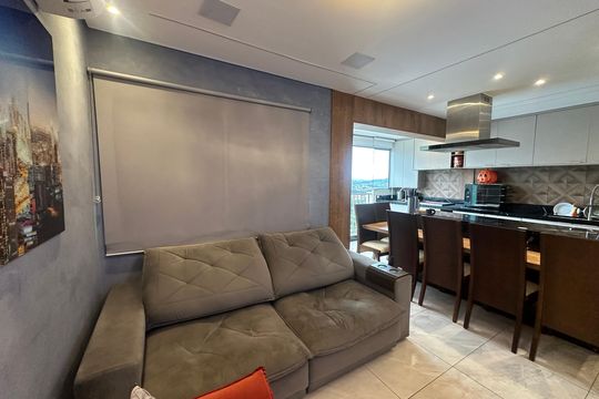 Sala de apartamento à venda com 1 quarto, 50m² em Alphaville Empresarial, Barueri