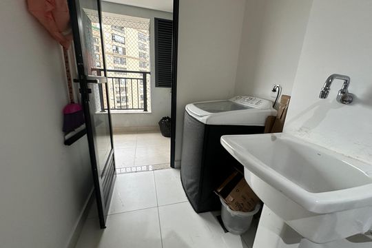 Área de Serviço de apartamento à venda com 3 quartos, 89m² em Alphaville, Barueri