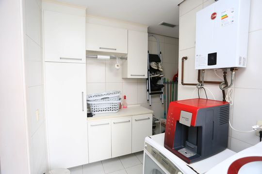 Área de Serviço de apartamento à venda com 3 quartos, 170m² em Vila Andrade, São Paulo