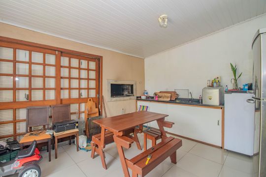 Espaço Gourmet de casa à venda com 5 quartos, 285m² em Vila Jardim, Porto Alegre