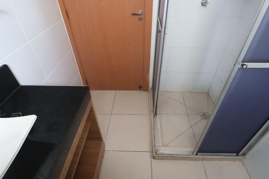 Banheiro de apartamento para alugar com 2 quartos, 49m² em Olaria, Canoas