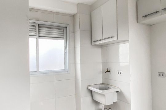 Área de serviço de apartamento para alugar com 2 quartos, 44m² em Vila Ré, São Paulo