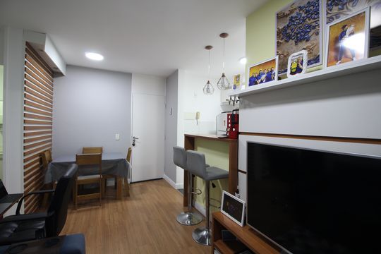 Sala de apartamento à venda com 2 quartos, 48m² em Jacarepaguá, Rio de Janeiro