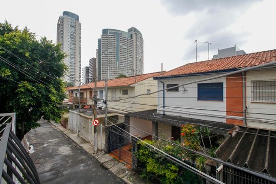 Vista da Varanda do Quarto 2 de casa à venda com 3 quartos, 160m² em Pinheiros, São Paulo