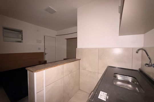 Cozinha de kitnet/studio para alugar com 1 quarto, 22m² em Parque das Nações, Santo André