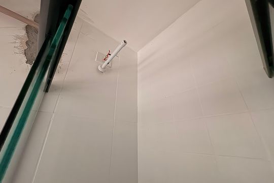 Banheiro de kitnet/studio para alugar com 1 quarto, 22m² em Parque das Nações, Santo André
