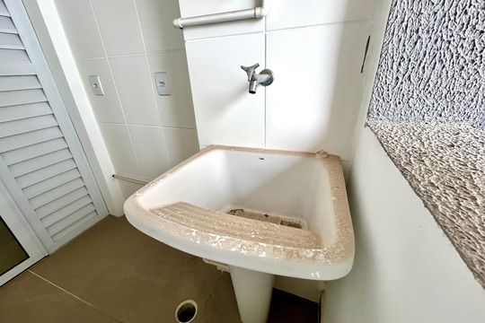Área de Serviço de apartamento à venda com 2 quartos, 56m² em Vila Rosalia, Guarulhos