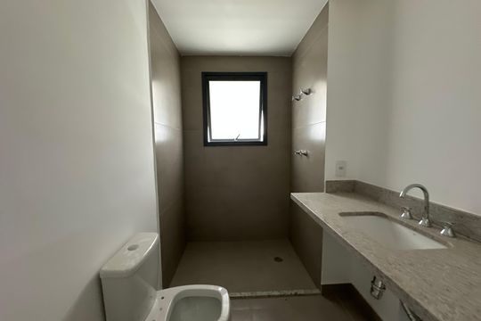Banheiro da Suíte 3 de apartamento à venda com 3 quartos, 120m² em Centro Comercial Jubran, Barueri