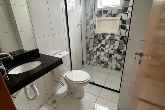 Banheiro 2 de apartamento para alugar com 2 quartos, 96m² em Vila Pires, Santo André