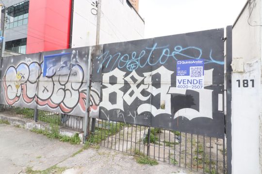 Fachada de casa à venda com 2 quartos, 96m² em Vila Campesina, Osasco