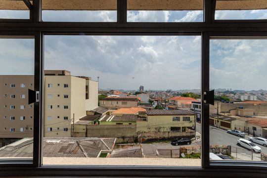 Sala - Janela de apartamento à venda com 3 quartos, 93m² em Vila Cavaton, São Paulo