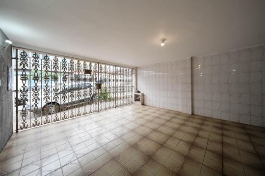 Garagem de casa à venda com 3 quartos, 146m² em Cidade Líder, São Paulo