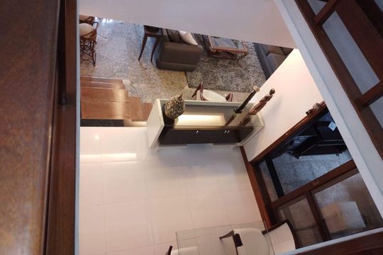 Casa à venda com 3 quartos, 240m² em Badu, Niterói